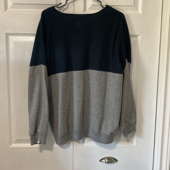 Volcom sweatshirt - Picture 4 of 5